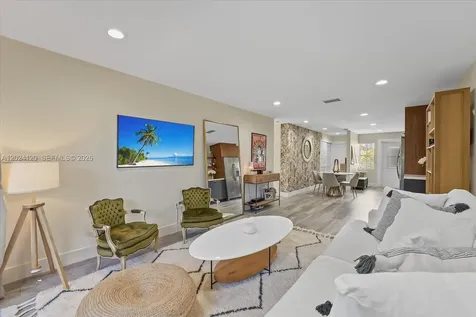 300 Galen Drive Key Biscayne FL 33149