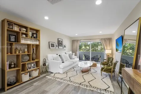 300 Galen Drive Key Biscayne FL 33149