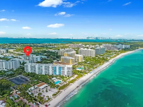 300 Galen Drive Key Biscayne FL 33149