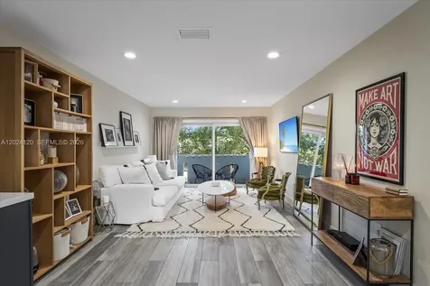300 Galen Drive Key Biscayne FL 33149