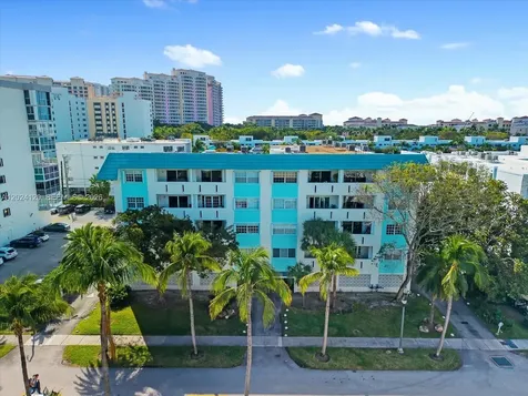 300 Galen Drive Key Biscayne FL 33149
