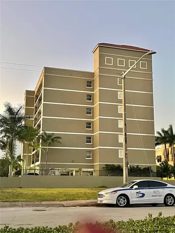 120 S Douglas Road Miami FL 33134