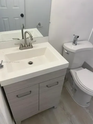 615 NE 26th Street Wilton Manors FL 33305