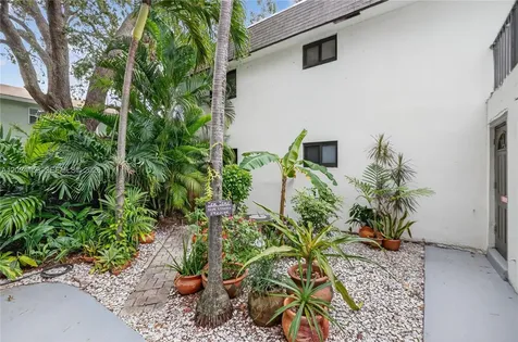 615 NE 26th Street Wilton Manors FL 33305