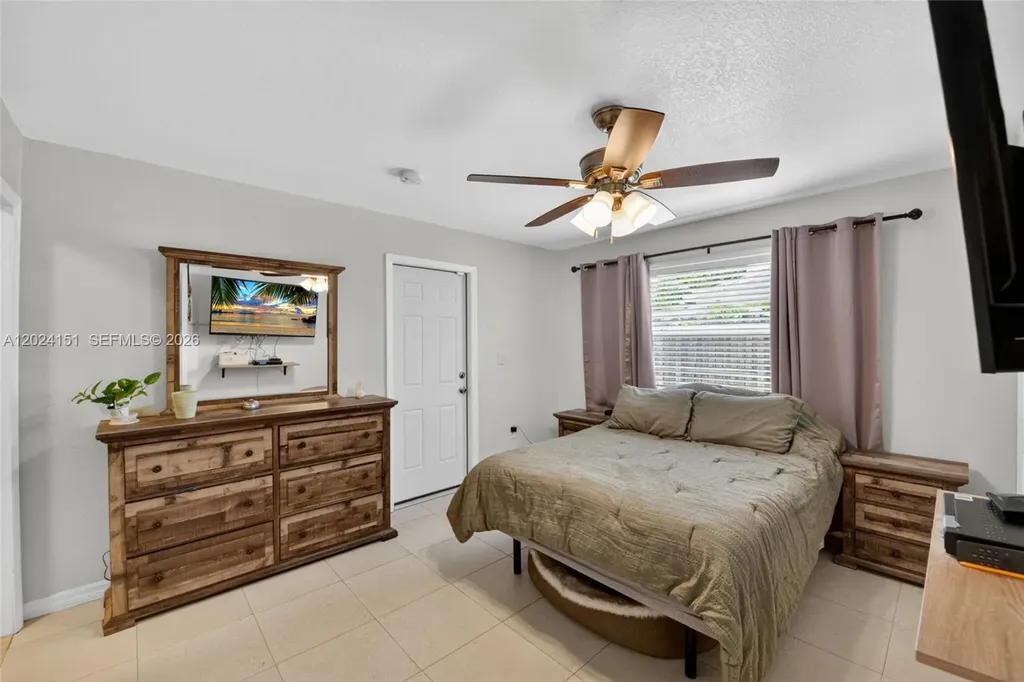 4311 SW 24th Street Fort Lauderdale FL 33317
