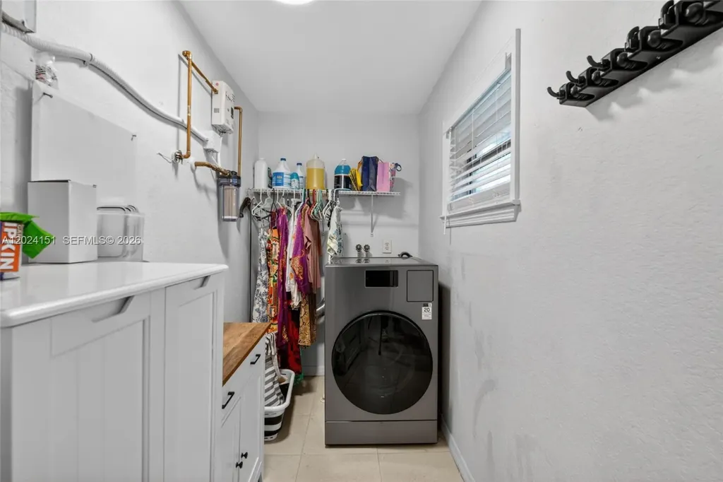 4311 SW 24th Street Fort Lauderdale FL 33317