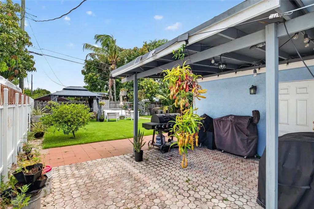4311 SW 24th Street Fort Lauderdale FL 33317