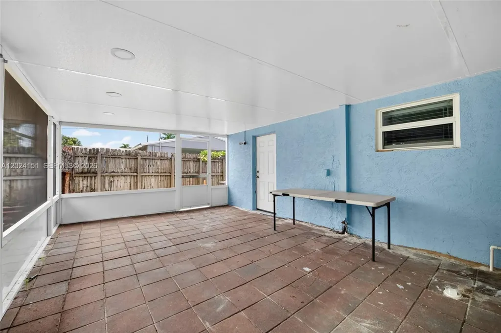 4311 SW 24th Street Fort Lauderdale FL 33317