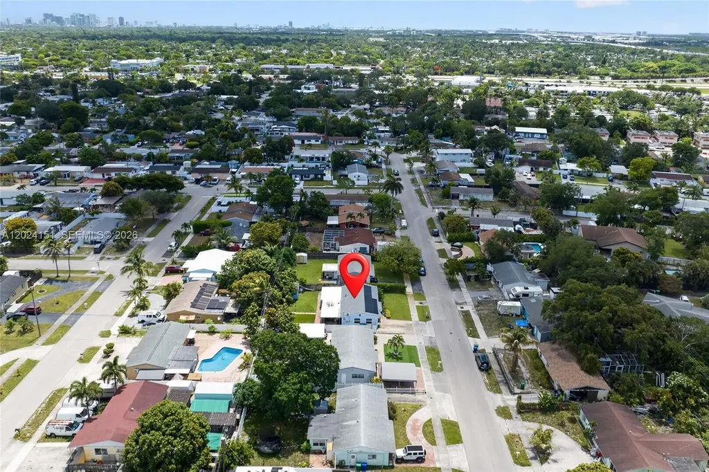 4311 SW 24th Street Fort Lauderdale FL 33317