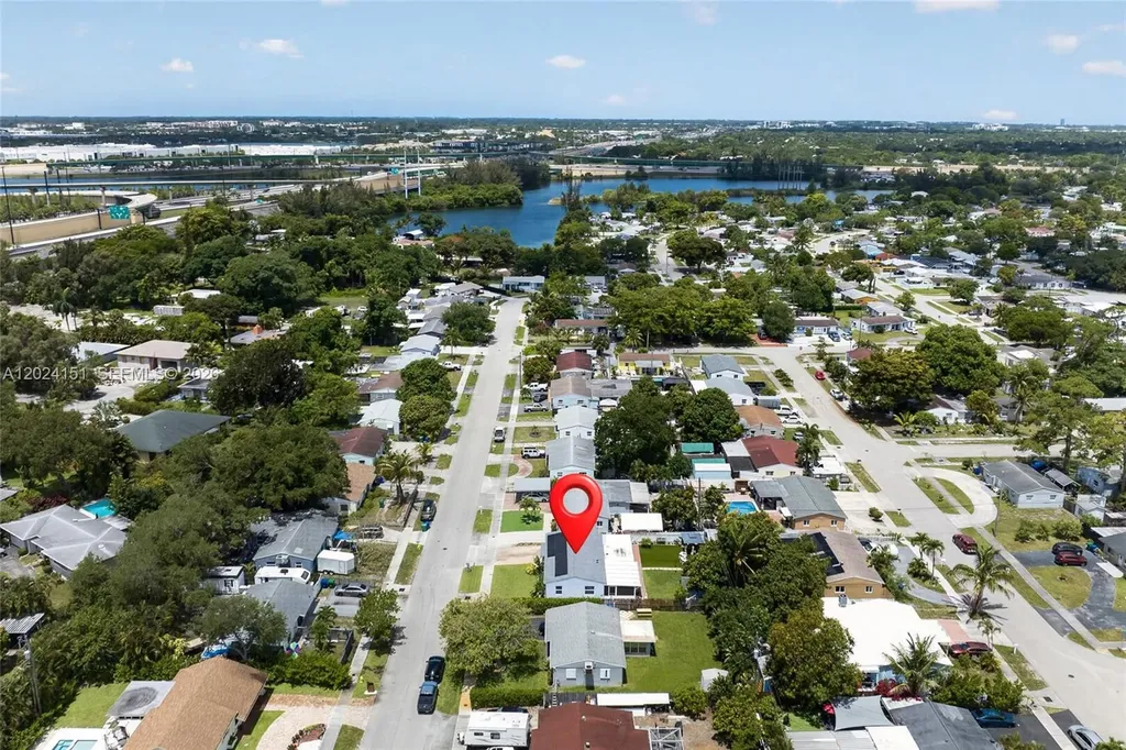 4311 SW 24th Street Fort Lauderdale FL 33317