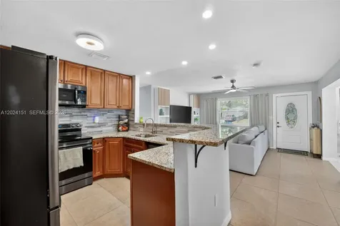 4311 SW 24th Street Fort Lauderdale FL 33317