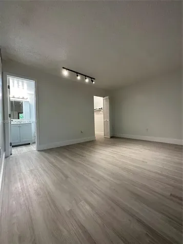 10813 NW 7th Street Miami FL 33172