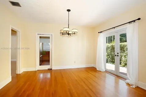 712 Navarre Avenue Coral Gables FL 33134