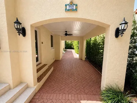 712 Navarre Avenue Coral Gables FL 33134