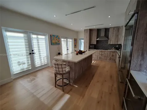 1823 S Bayshore Lane Miami FL 33133