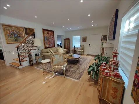 1823 S Bayshore Lane Miami FL 33133