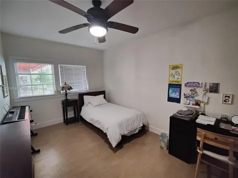 1823 S Bayshore Lane Miami FL 33133