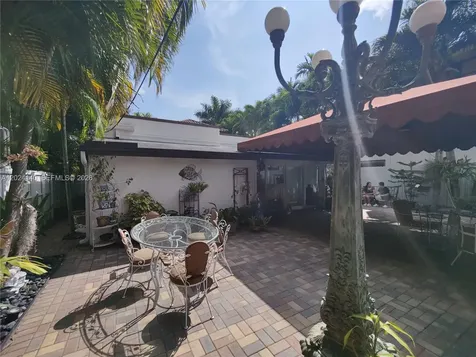 1823 S Bayshore Lane Miami FL 33133