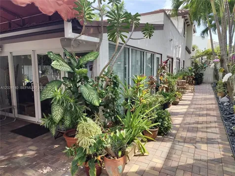 1823 S Bayshore Lane Miami FL 33133