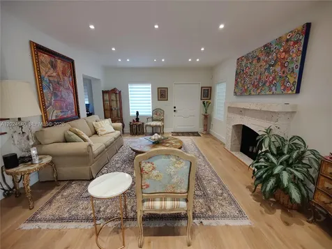 1823 S Bayshore Lane Miami FL 33133