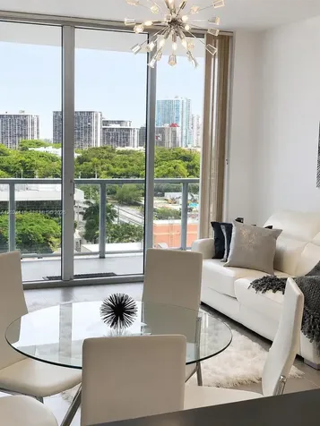 79 SW 12th Street Miami FL 33130