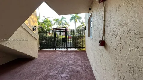 10903 N Kendall Drive Miami FL 33176