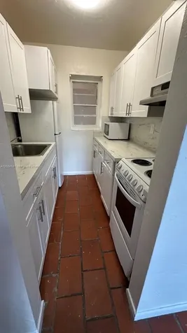 10903 N Kendall Drive Miami FL 33176
