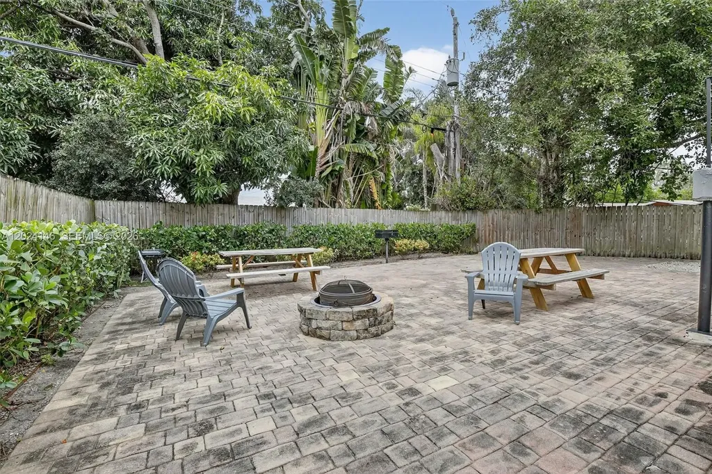 5731 NE 18th Avenue Fort Lauderdale FL 33334