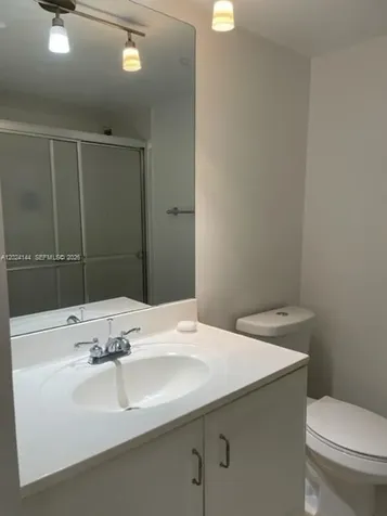 5600 Collins Avenue Miami Beach FL 33140