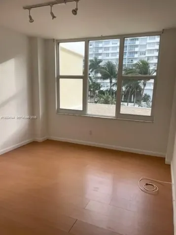 5600 Collins Avenue Miami Beach FL 33140