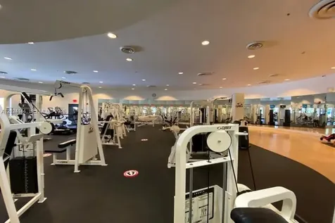 5600 Collins Avenue Miami Beach FL 33140