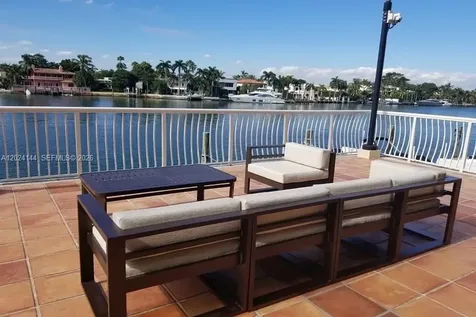 5600 Collins Avenue Miami Beach FL 33140