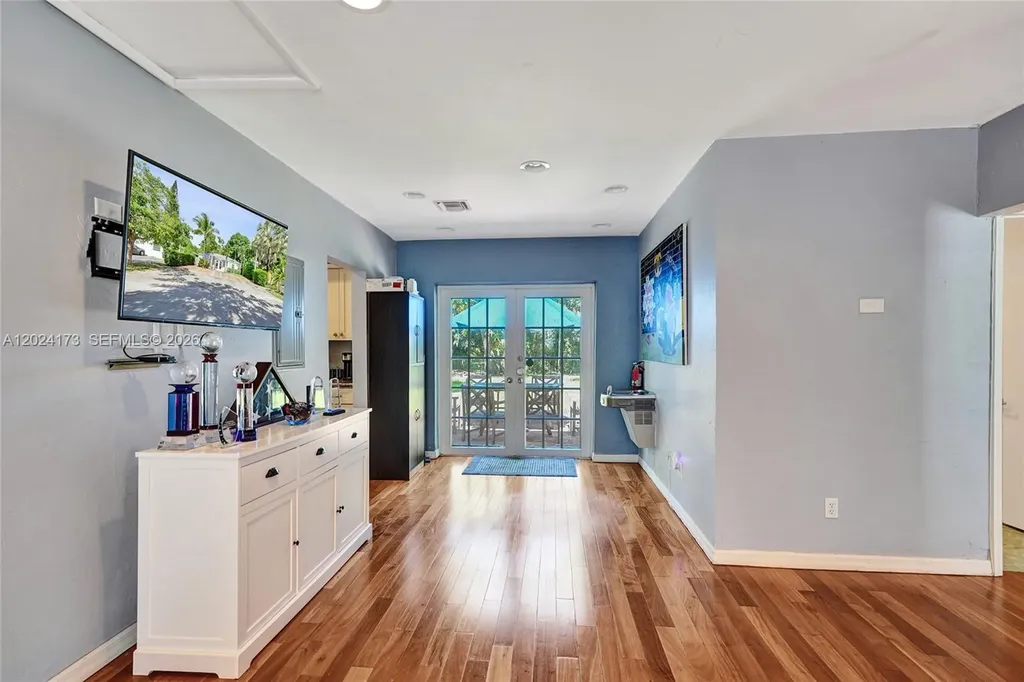 423 SE 19th Street Fort Lauderdale FL 33316