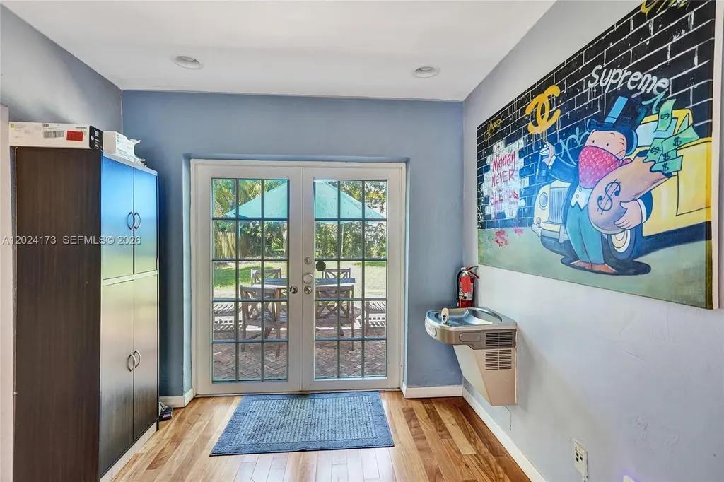 423 SE 19th Street Fort Lauderdale FL 33316