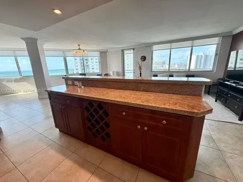 7135 Collins Avenue Miami Beach FL 33141