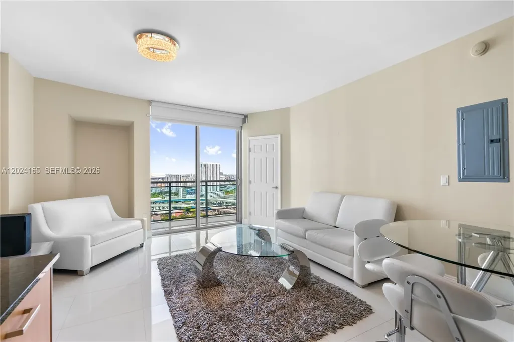 350 S Miami Avenue Miami FL 33130