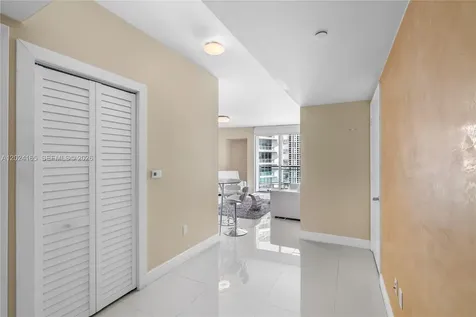 350 S Miami Avenue Miami FL 33130