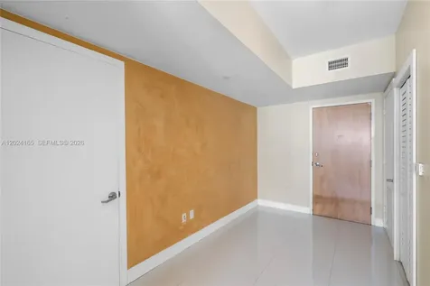350 S Miami Avenue Miami FL 33130