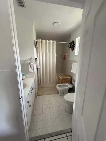 3514 W 76th Street Hialeah FL 33018