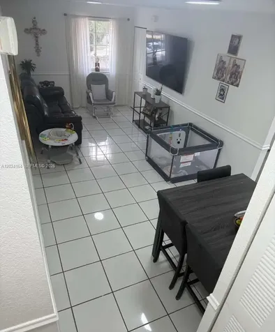 3514 W 76th Street Hialeah FL 33018