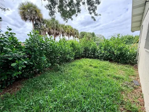 408 NW 12th Street Florida City FL 33034