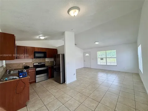 408 NW 12th Street Florida City FL 33034