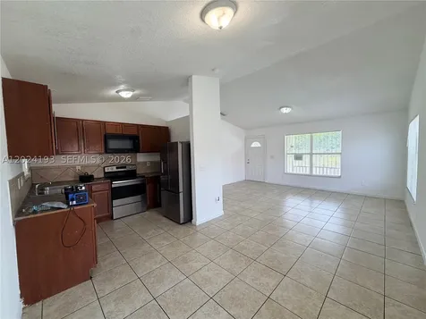 408 NW 12th Street Florida City FL 33034