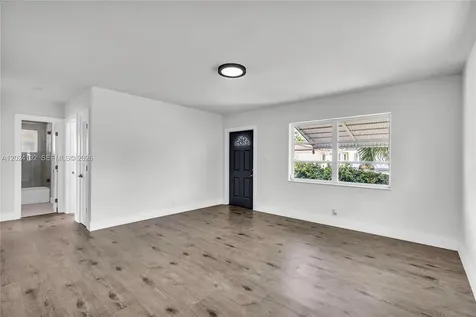 8521 NW 57th Court Tamarac FL 33321