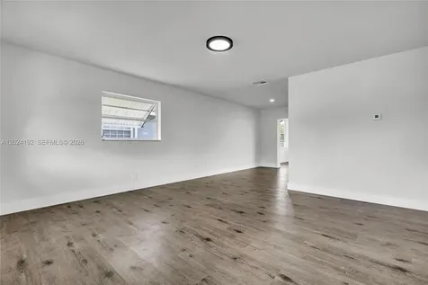 8521 NW 57th Court Tamarac FL 33321