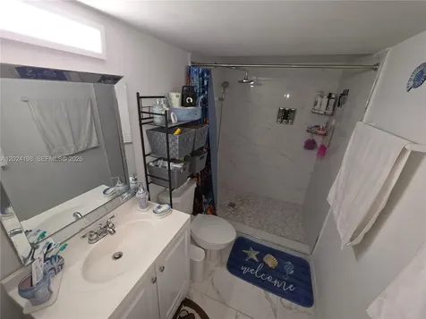 651 E 48th Street Hialeah FL 33013