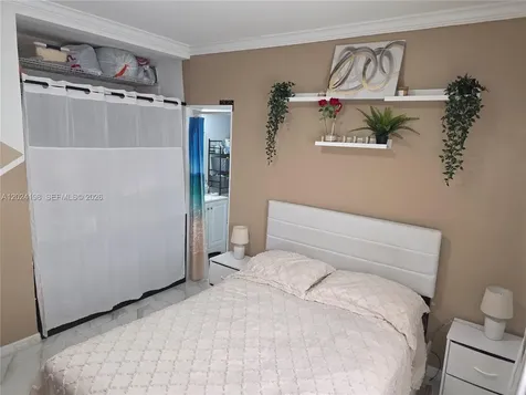 651 E 48th Street Hialeah FL 33013