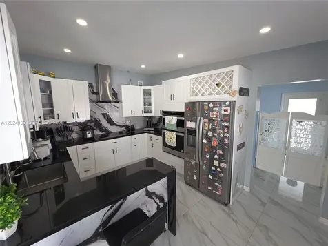 651 E 48th Street Hialeah FL 33013