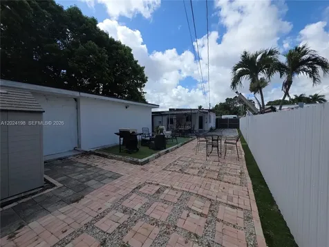 651 E 48th Street Hialeah FL 33013