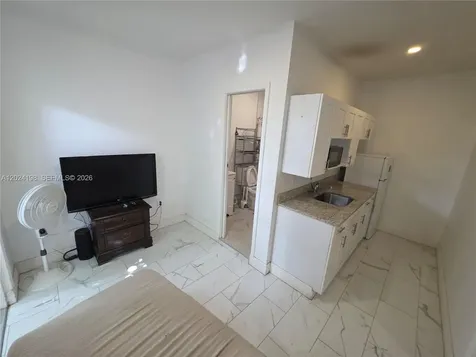 651 E 48th Street Hialeah FL 33013